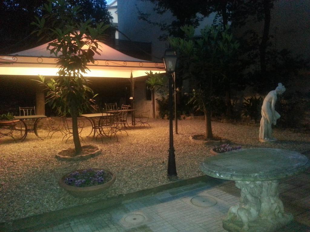 Appartement Little Garden Donatello à Florence Extérieur photo